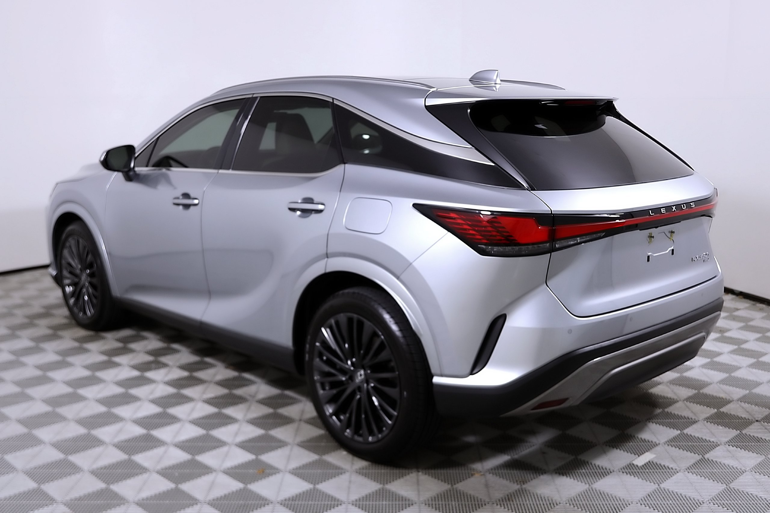 Used 2024 Lexus RX 350h w/ Convenience Package AWD/4WD image 9