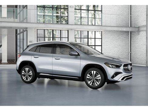 New 2026 Mercedes-Benz GLA 250 4MATIC image 13