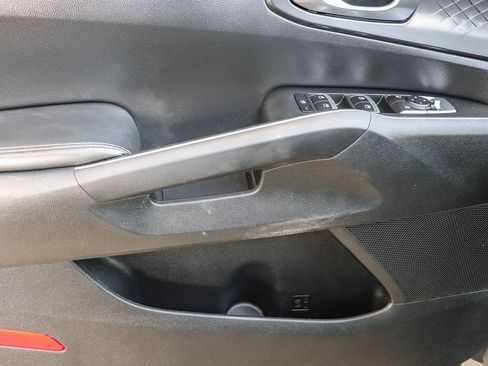 Used 2022 Kia Sorento LX AWD/4WD image 25
