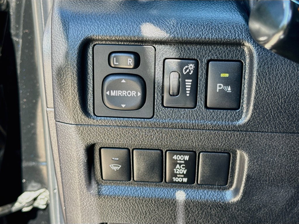 Used 2018 Toyota 4Runner Limited AWD/4WD image 35