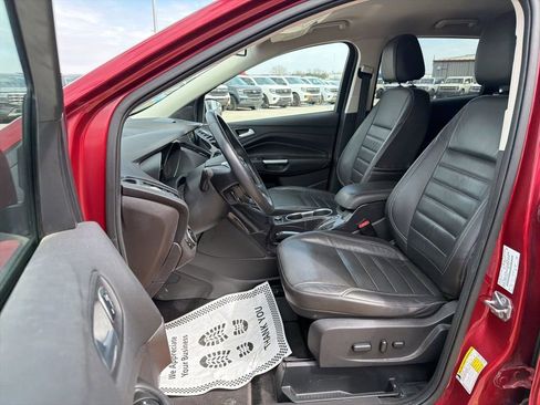 Used 2016 Ford Escape Titanium image 10