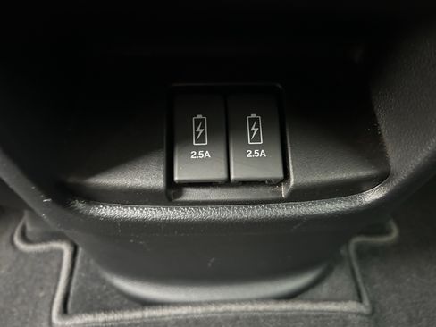 Used 2018 Honda CR-V Touring image 19