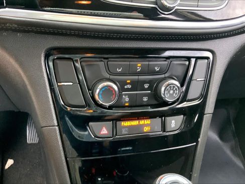 Used 2017 Buick Encore Preferred FWD image 31