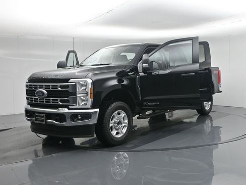 New 2026 Ford F250 XLT w/ FX4 Off-Road Package image 30