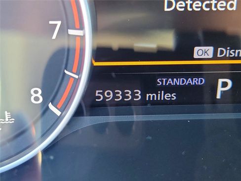 Used 2024 Nissan Rogue S FWD image 25