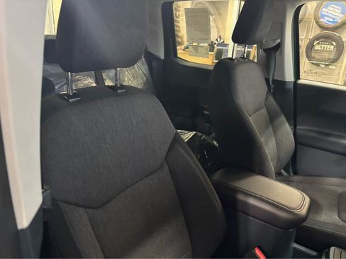 New 2025 Ford Maverick XLT w/ XLT Luxury Package image 39