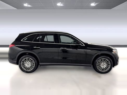 Certified 2026 Mercedes-Benz GLC 300 image 8