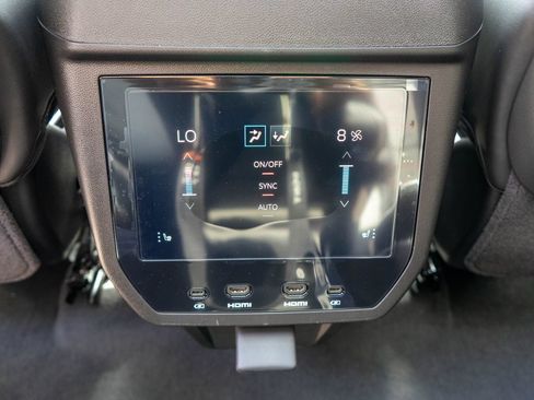 New 2026 GMC Yukon XL AT4 Ultimate AWD/4WD image 16