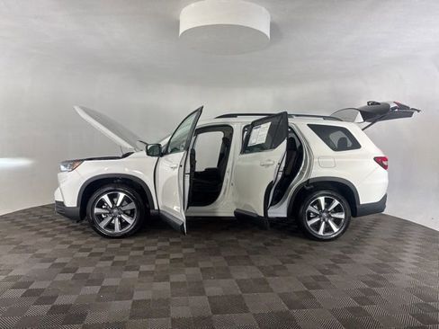 Certified 2025 Honda Pilot Elite image 12