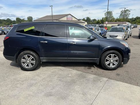 Used 2016 Chevrolet Traverse LT AWD/4WD image 4