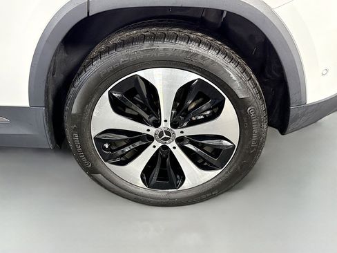 Used 2025 Mercedes-Benz GLA 250 image 37