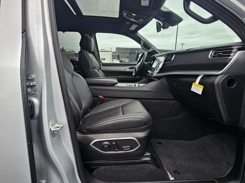 New 2026 Jeep Grand Wagoneer Limited image 41