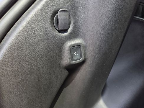 New 2026 Jeep Compass Limited image 26