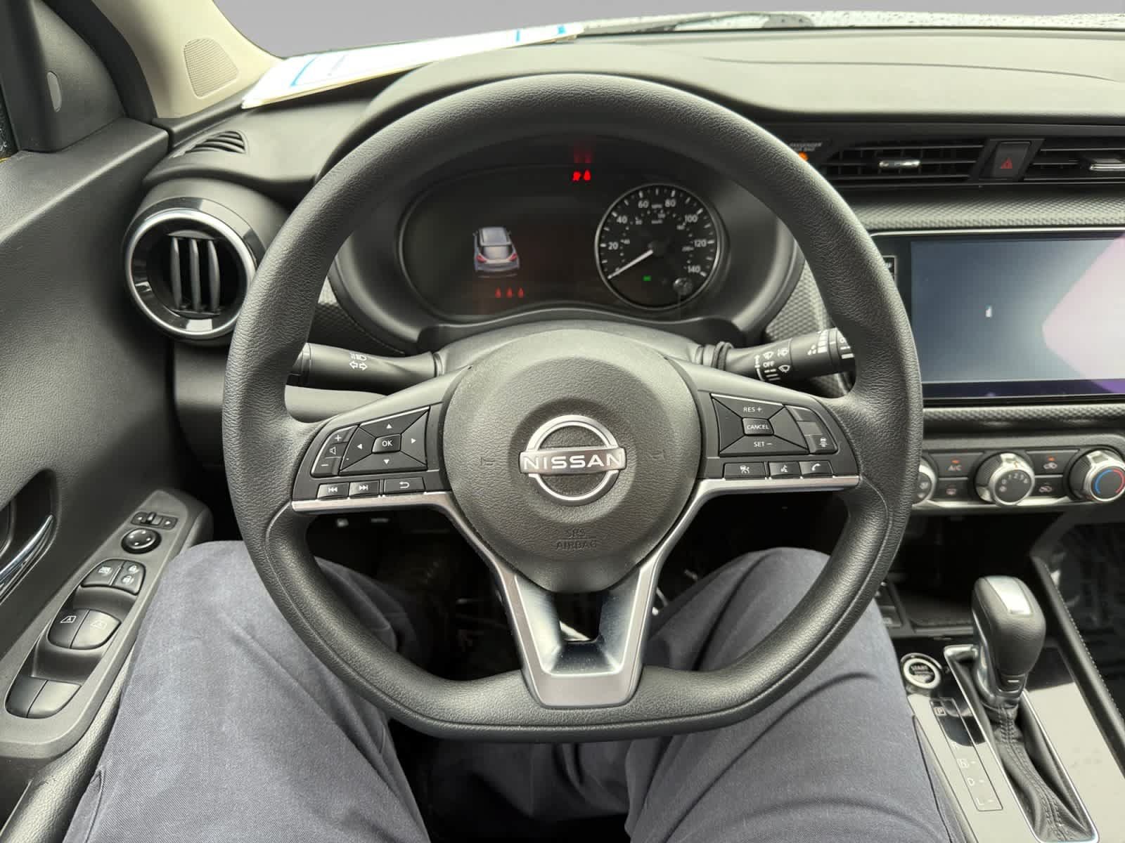 Used 2023 Nissan Kicks SV FWD image 13