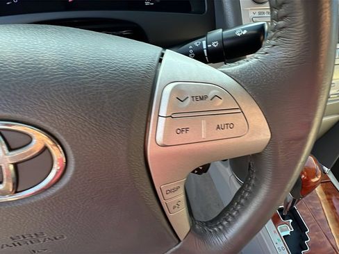 Used 2011 Toyota Camry SE image 24