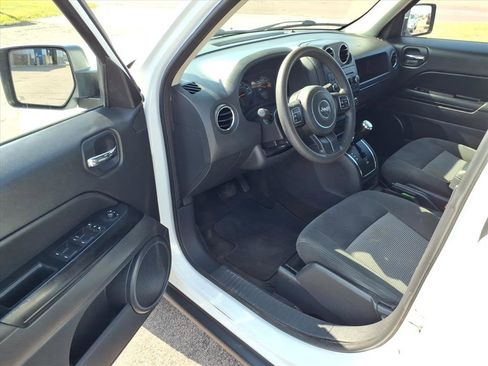 Used 2017 Jeep Patriot Sport w/ Power Value Group image 6