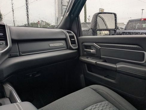 New 2026 RAM 2500 Big Horn AWD/4WD image 17