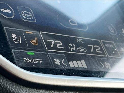 Used 2023 Subaru Ascent Touring AWD/4WD image 21