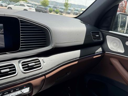 New 2025 Mercedes-Benz GLS 450 4MATIC image 23