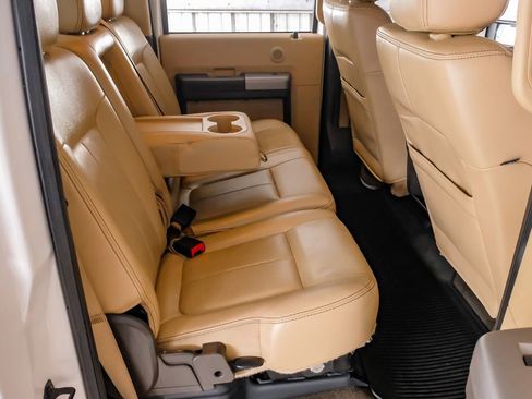 Used 2016 Ford F250 Lariat w/ Lariat Interior Package image 35