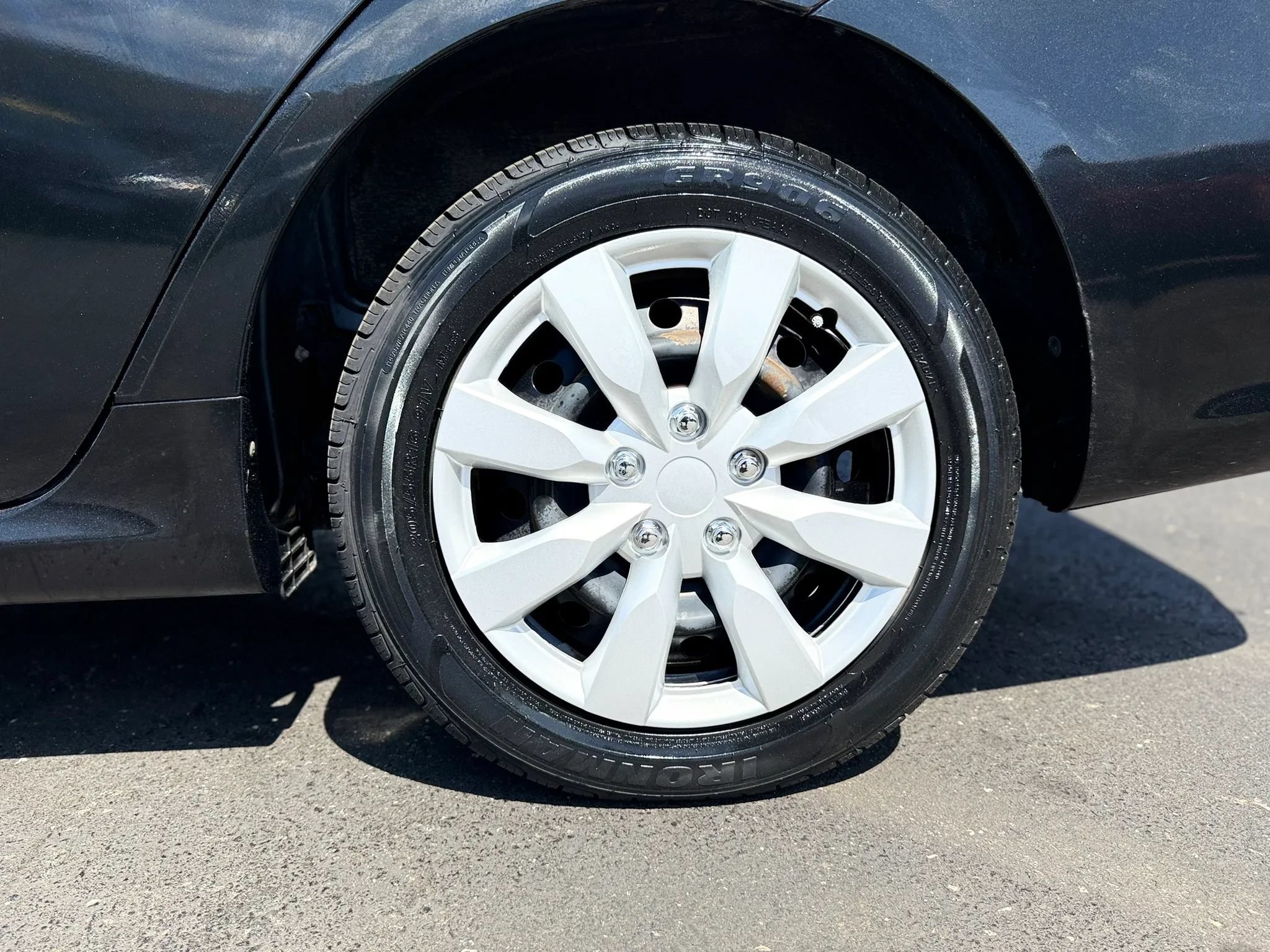 Used 2012 Toyota Corolla LE FWD image 36