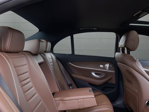 Used 2022 Mercedes-Benz E 450 4MATIC Sedan w/ Driver Assistance Package image 64