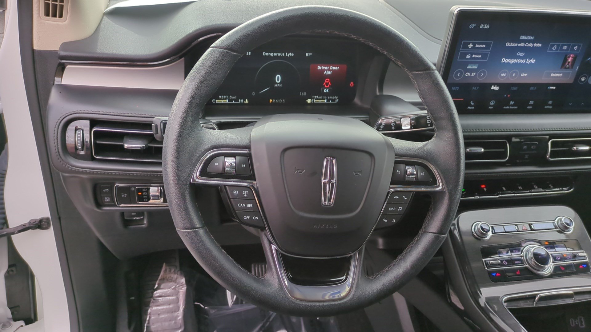 Used 2023 Lincoln Nautilus FWD w/ Premium Package image 16