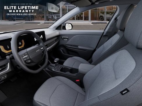 New 2026 Kia K4 FWD image 18
