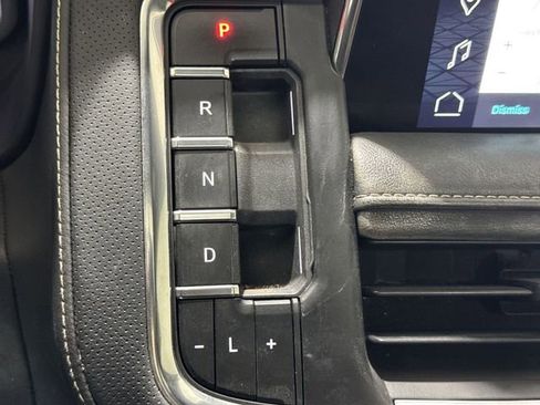 Certified 2023 GMC Yukon XL SLT w/ SLT Luxury Package image 15