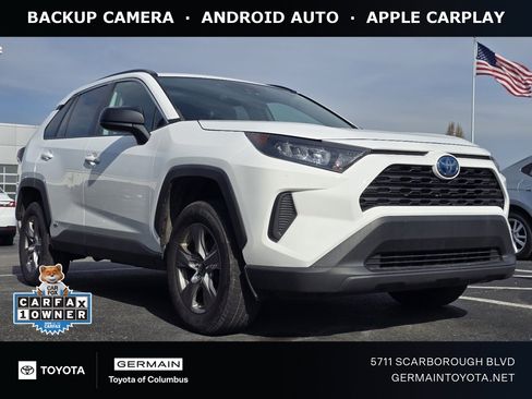 Used 2022 Toyota RAV4 LE image 1