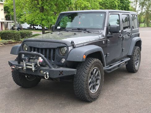 Used 2014 Jeep Wrangler Unlimited Rubicon w/ Connectivity Group AWD/4WD image 1