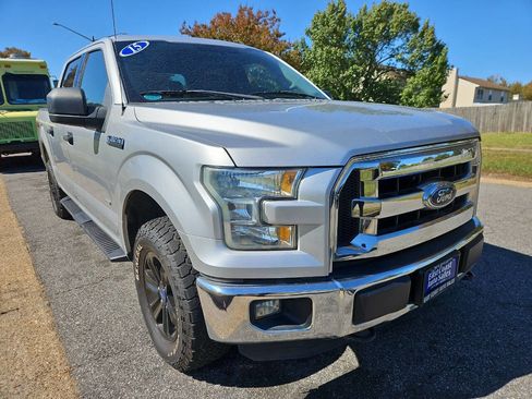 Used 2015 Ford F150 XLT w/ Trailer Tow Package image 8
