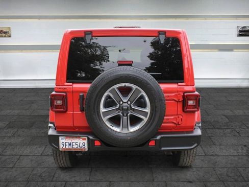 Used 2020 Jeep Wrangler Unlimited Sahara AWD/4WD image 6