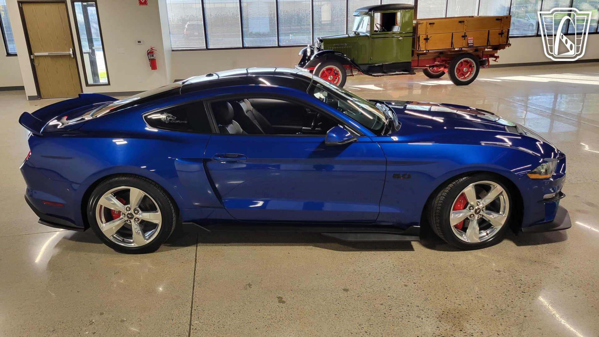 Used 2018 Ford Mustang GT Premium RWD image 34