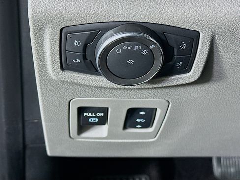 Used 2015 Ford F150 XLT w/ Equipment Group 302A Luxury image 17