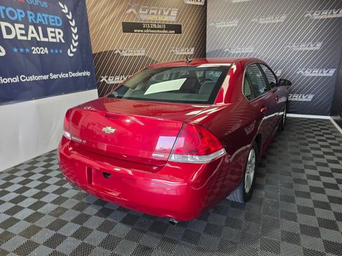 Used 2014 Chevrolet Impala LT w/ LT Sunroof Package image 16