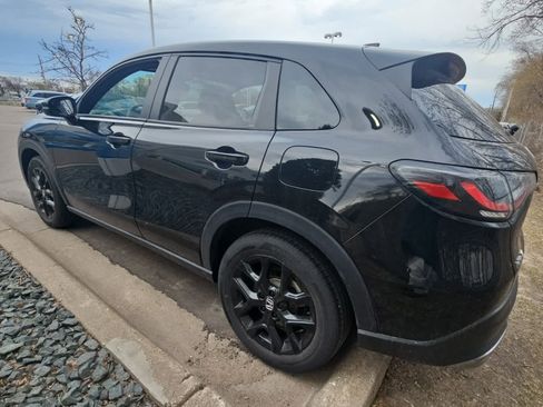 Used 2024 Honda HR-V Sport image 4