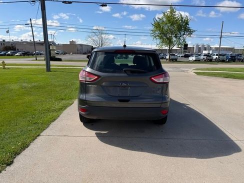 Used 2016 Ford Escape S FWD image 4