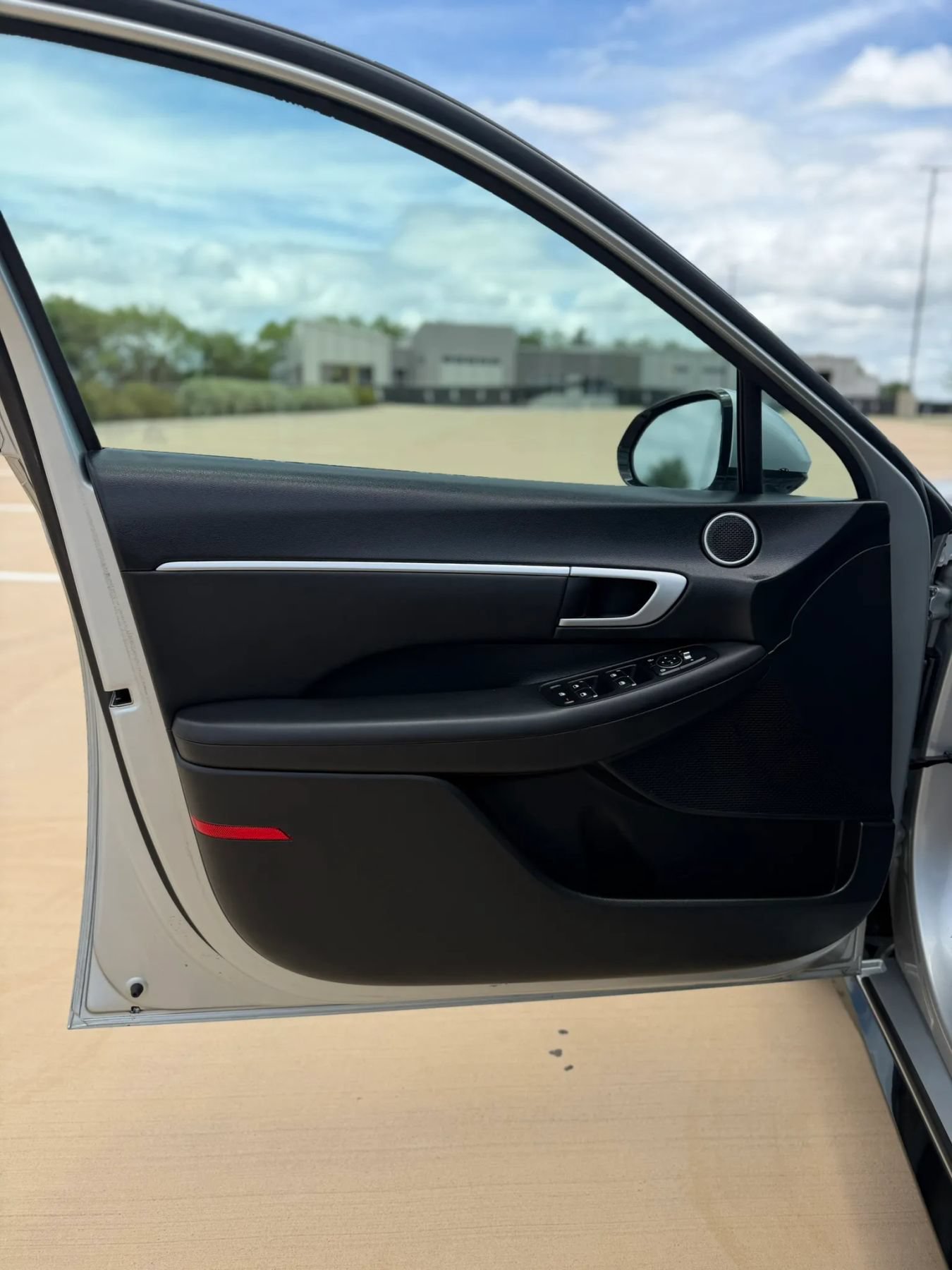 Used 2025 Hyundai Sonata SEL FWD image 33