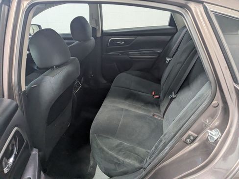 Used 2015 Nissan Altima 2.5 SV w/ Convenience Package FWD image 25