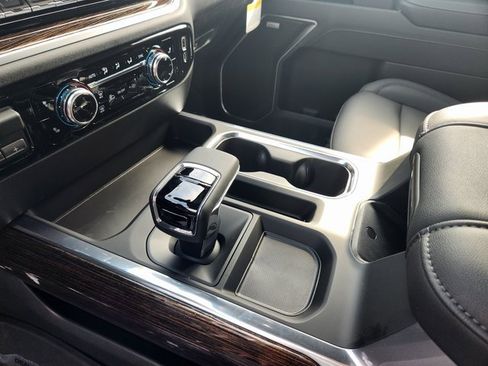 New 2026 GMC Sierra 1500 Elevation w/ Elevation Premium Package image 18