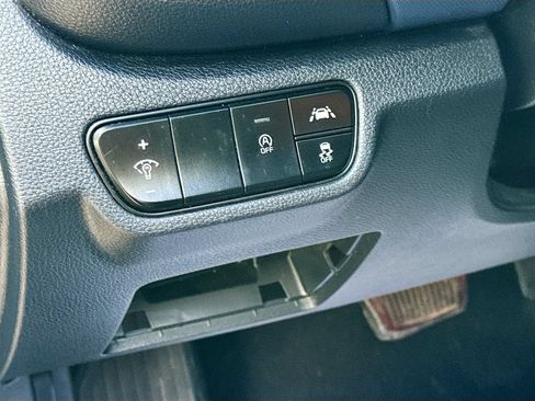 Used 2021 Kia Seltos S FWD image 11