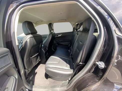 Used 2024 Ford Edge Titanium AWD/4WD image 6