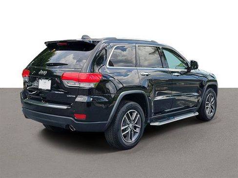 Used 2017 Jeep Grand Cherokee Limited RWD image 3