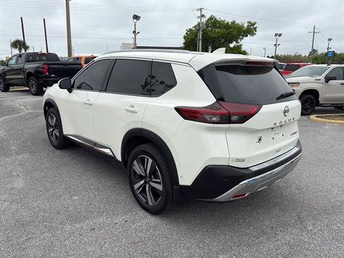 Used 2023 Nissan Rogue Platinum w/ Platinum Premium Package FWD image 5