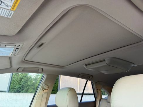 Used 2004 Lexus RX 330 AWD image 49