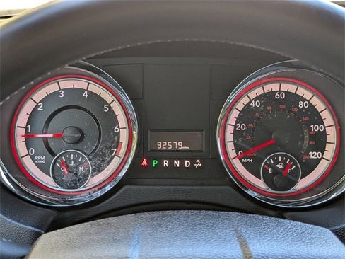 Used 2018 Dodge Grand Caravan SXT image 24