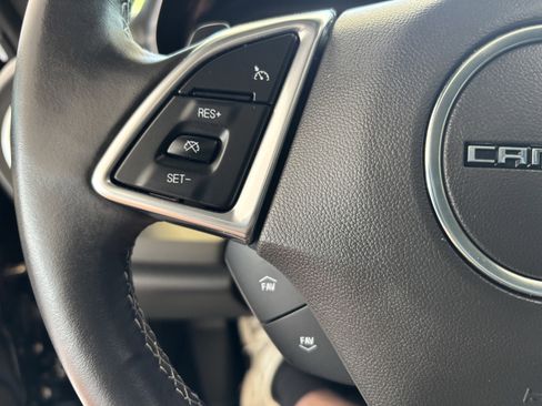 Used 2022 Chevrolet Camaro LT RWD image 11
