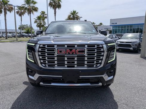 Certified 2025 GMC Yukon XL Denali AWD/4WD image 9