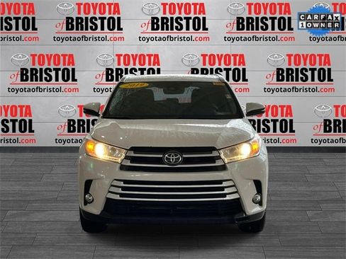 Used 2017 Toyota Highlander XLE image 9